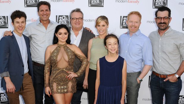 The cast of Modern Family attend the premiere event. 