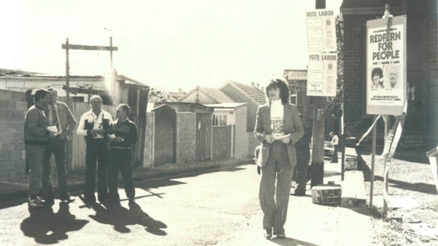 Clover Moore campaigning for a spot on South Sydney Council on election day, 1980.
