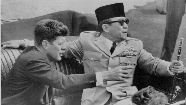 Then US president John F. Kennedy and president Sukarno of Indonesia in an open car in Washington in April 1961.