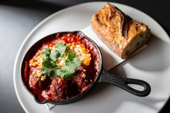 Xiu mai - chicken and veal meatballs baked in
tomato sugo with tofu and egg.