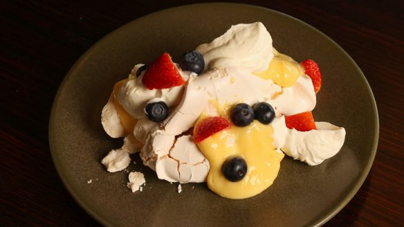 Sea salt meringue, lemon curd, chantilly and berries.