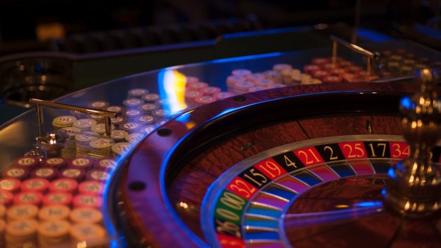 The new pay deal covers Crown's 5500 casino and hotel employees.
