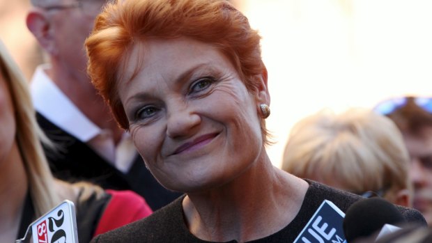 Pauline Hanson is a "distraction" to Senator Glenn Lazarus, although an analyst says she is in a "box seat" as the election looms.