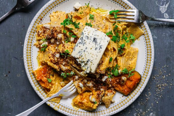 Creamy pumpkin soup meets pasta. 