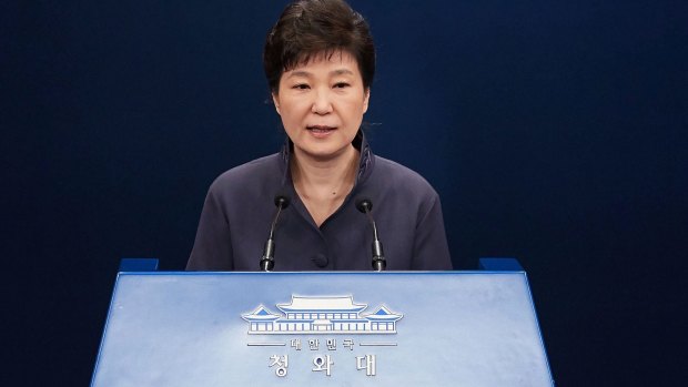 South Korea's President Park Geun-Hye apologises to the nation over the "shaman scandal".