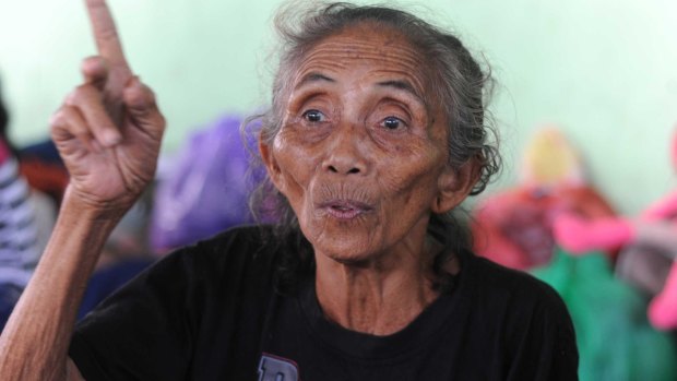 Ni Wayan Purna remembers the 1963 eruption which killed more than a thousand people.