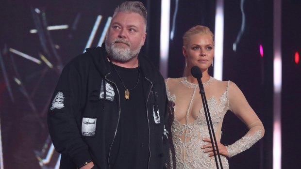 Sophie Monk and Kyle Sandilands presenting at the ARIAs.