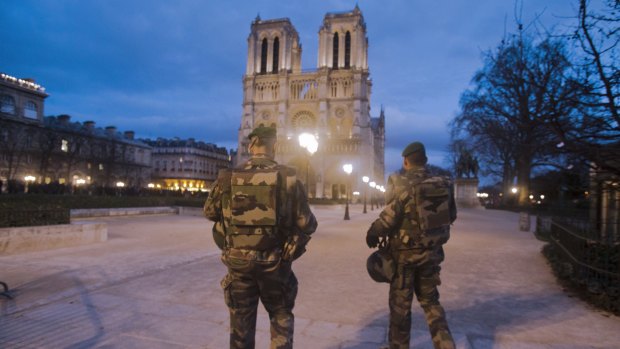 Soldiers patrol in front of Notre Dame cathedral in 2015.