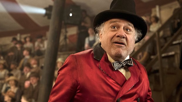 Danny DeVito plays the irascible but warm-hearted ringmaster Max Medici. 