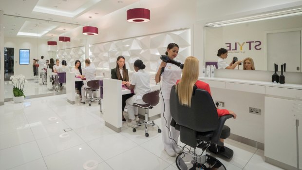 The salon for women in the Etihad lounge.