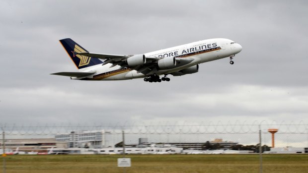 Singapore Airlines has apologised for "insensitive' posts on social media.