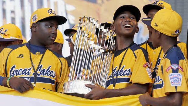 Jackie Robinson West Little League baseball team was welcomed back to Chicago with a parade.