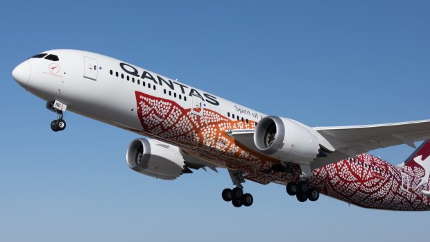 Qantas plans to reward passengers who offset their carbon emissions.