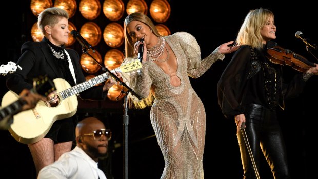 Beyonce wore a J'Aton dress to perform with the Dixie Chicks at the 2016 Country Music Awards in Nashville.