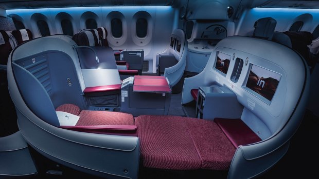 Business class on board the LAN 787 Dreamliner.