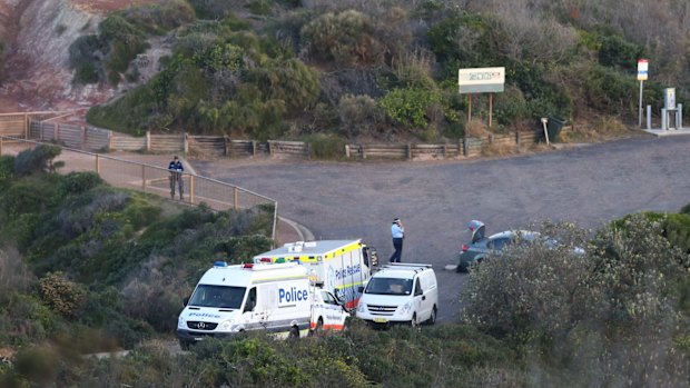 Police look for evidence after Michelle Leng's body was found at the blowhole at Snapper Point in the Central Coast.