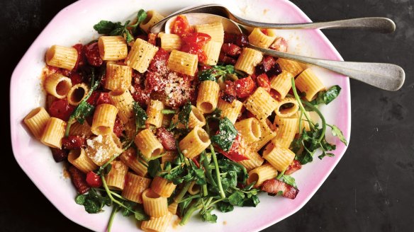 BLT (bacon, lettuce, tomato) in pasta form.