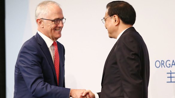 Symbolism: Prime Minister Malcolm Turnbull and Premier Li are united in opposition to trade protectionism.