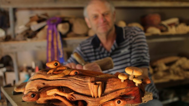 John Dublewicz has won best woodcarving at the Royal Easter Show for his carving of eight lizards on a log.