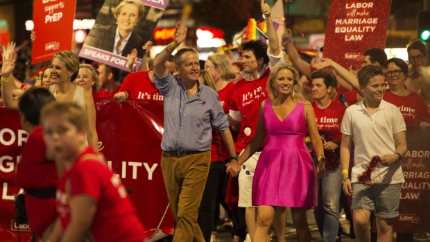Bill and Chloe Shorten join the 2016 Gay and Lesbian Mardi Gras march. 