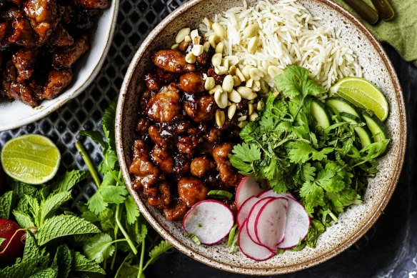 Rice bowls with caramelised pork sausage.