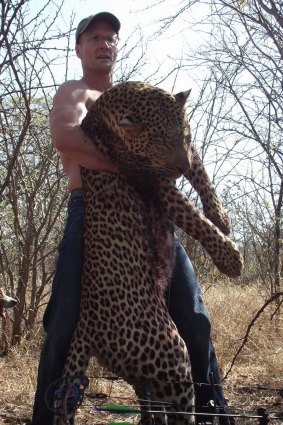 Walter Palmer with a leopard shot in Zimbabwe.