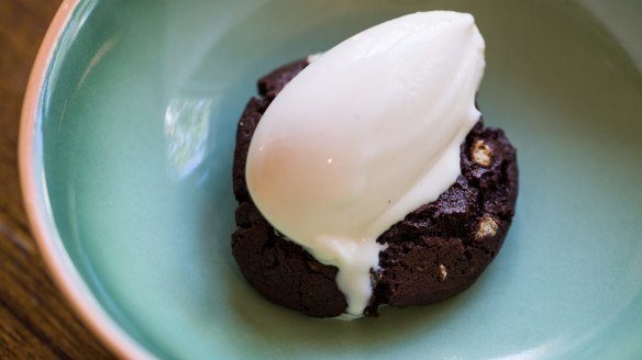 Cookie and ice-cream. 