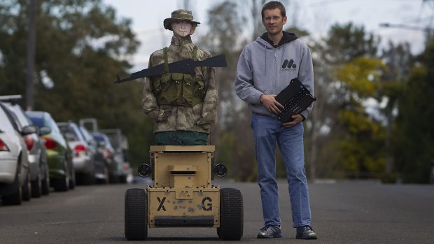 Marathon robots are autonomous, using on-board software to react the way that combatants might behave.