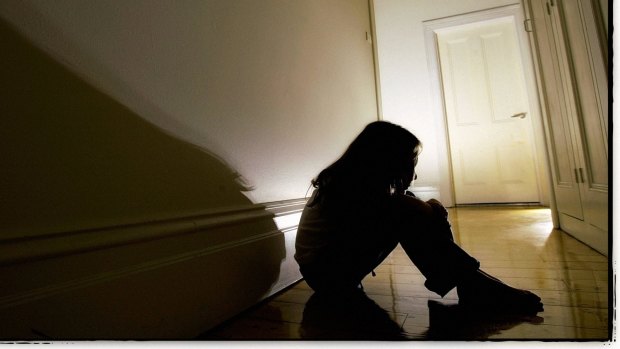 More than 900 suspected cases of child abuse were lost in a new government IT system.