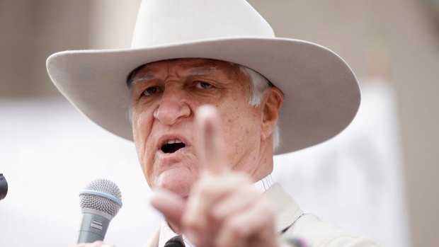 Bob Katter MP has threatened to begin "World War III" with Defence to ensure farmers can stay on their land. 