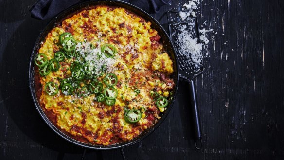 Chilli beef and corn pie. 