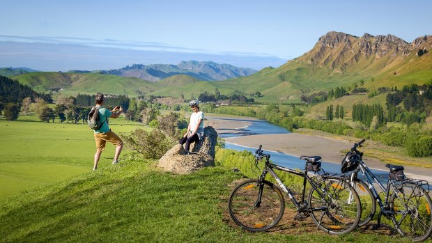 Experience some of New Zealand's most spectacular scenery and cities by bike as you sail from Sydney to Auckland on board Princess Cruises' popular Diamond Princess.