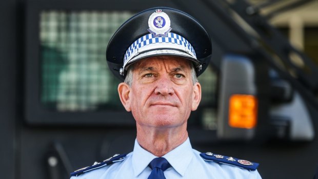 NSW Police Commissioner Andrew Scipione indicated through a police lawyer he was still prepared to give evidence at the Lindt cafe siege inquest.