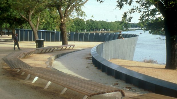 Birrarung Marr, designed by Taylor Cullity Lethlean, Paul Thompson and Swaney Draper.