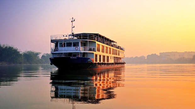 Travelmarvel's RV Rajmahal on the Ganges River.