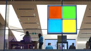 Trying to attract and retain staff, Microsoft has decided its work future is hybrid.