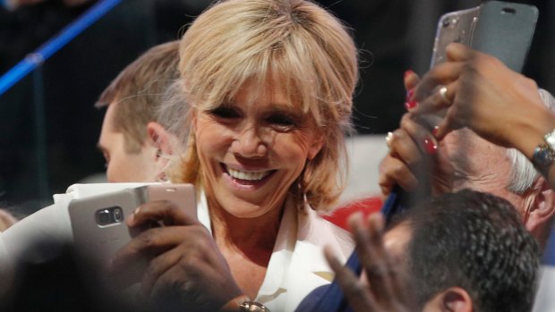 Brigitte Macron left her previous husband after meeting Emmanuel. 