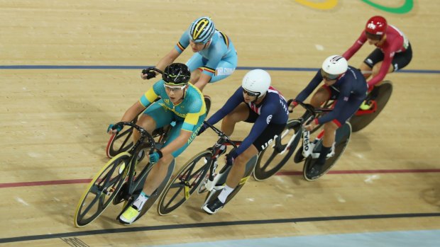 Off the pace: Annette Edmondson failed to land a medal.