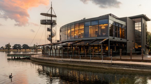 The exterior of Sun Kitchen, beside the lake at Albert Park.