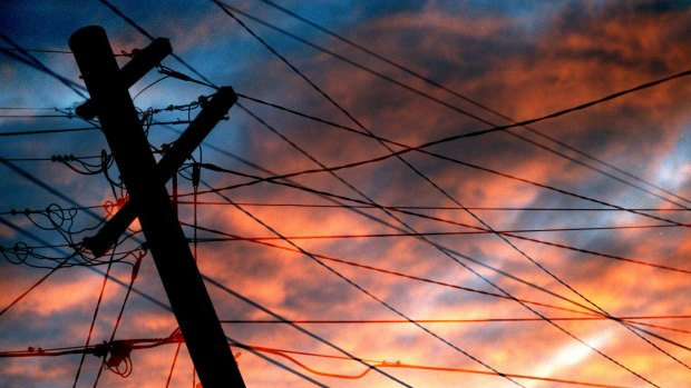 Western Power has restored service to more than 10,000 homes, and is focusing on the suburbs of Mundaring and Bindoon.