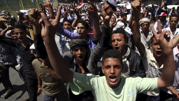 Anti-Houthi protesters demonstrate in Yemen's south-western city of Taiz on Saturday. 
