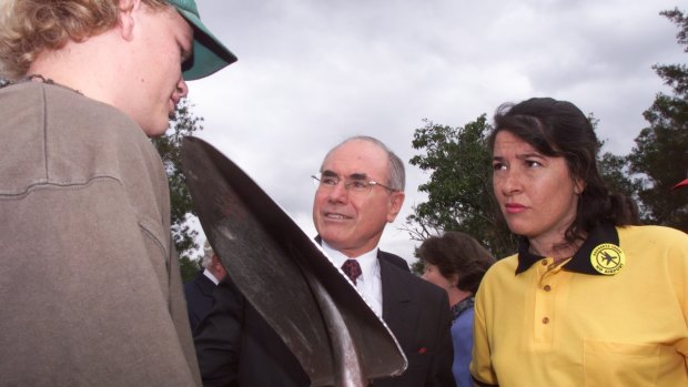 The then Liberal member for Lindsay, Jackie Kelly, right, with then prime minister John Howard on the campaign trail of the 1998 election. Howard won because he introduced taxation reform.