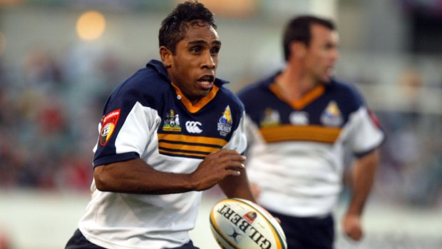 Andrew Walker playing for the Brumbies in 2003.