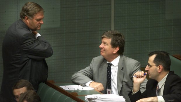 Labor leader Kim Beazley consults with advisors Michael Costello and Mike Pezzullo in 2000. 