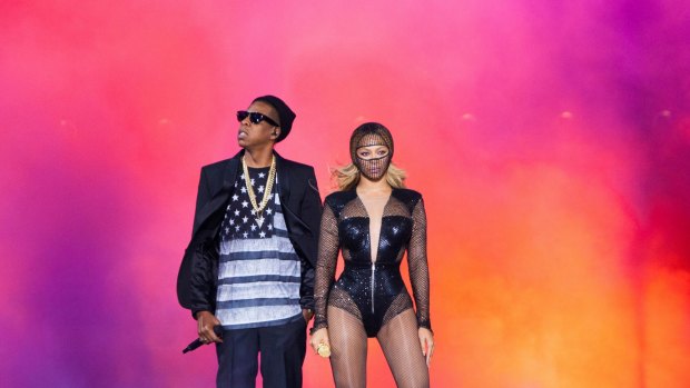 Beyonce and Jay-Z on stage in France for the 2014 On the Run tour.