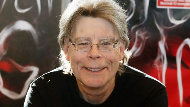 Stephen King has taken aim at President Trump in a series of hilarious, but haunting, tweets. 
