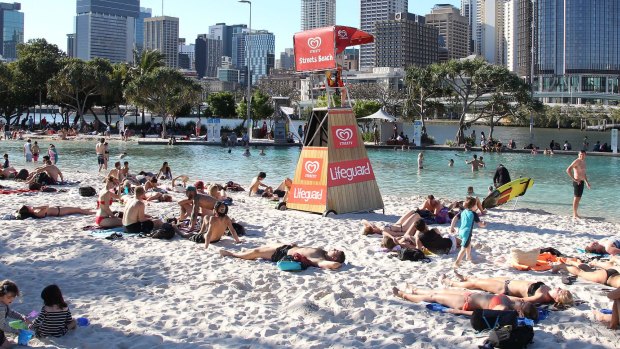 Brisbane is set for a weekend heatwave for New Year's celebrations.