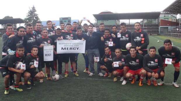 Deportes Valdivia shows its support for mercy for Andrew Chan and Myuran Sukumaran.