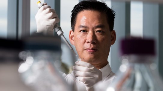 In a world first, Dr Ben Tang and co-researchers have developed a blood test to predict which flu patients will develop potentially life-threatening secondary infections that demand urgent medical treatment.