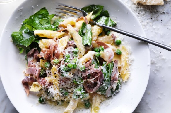 Creamy with flavour: Garganelli with cream and prosciutto.
